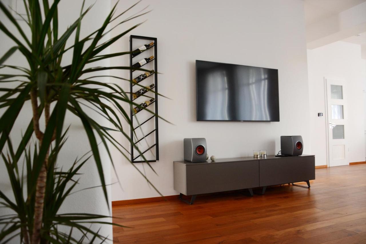 Premium Apartment Near Banska Bystrica Square With Two Big Bedrooms Eksteriør bilde