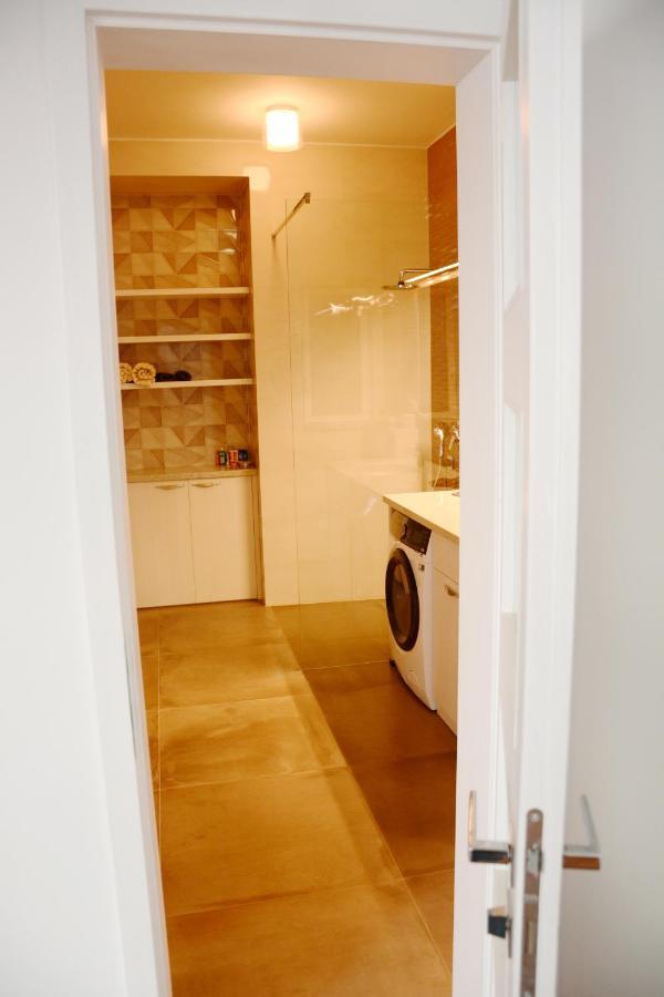Premium Apartment Near Banska Bystrica Square With Two Big Bedrooms Eksteriør bilde