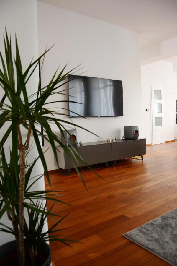 Premium Apartment Near Banska Bystrica Square With Two Big Bedrooms Eksteriør bilde